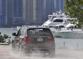 BMW X5 Widescreen Wallpapers 28