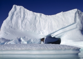 Snow and IceLake Nature Beautifull  Wallpapers 1