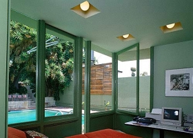 โต๊ะทำงาน หลากหลาย