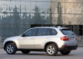 BMW X5 Widescreen Wallpapers 36