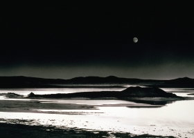 Black and White Scenes HQ Wallpaper