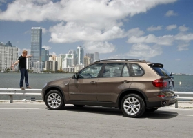 BMW X5 Widescreen Wallpapers 24