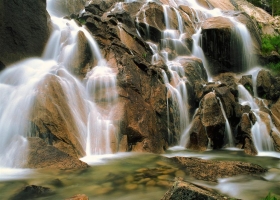 Beautiful Waterfalls Wallpapers 1